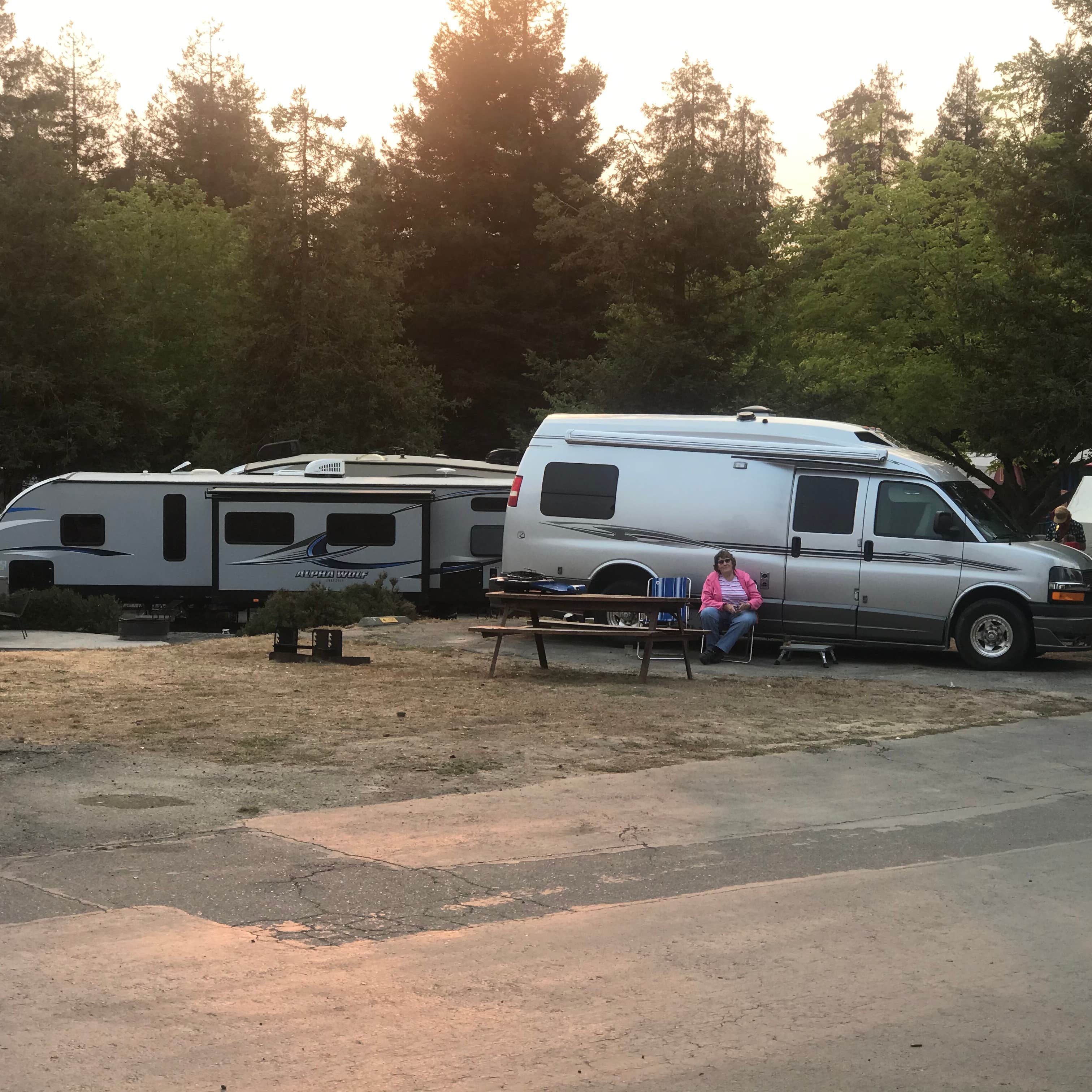 Westport Beach RV Park / Up to 43' If you call - Limited spots Camping ...