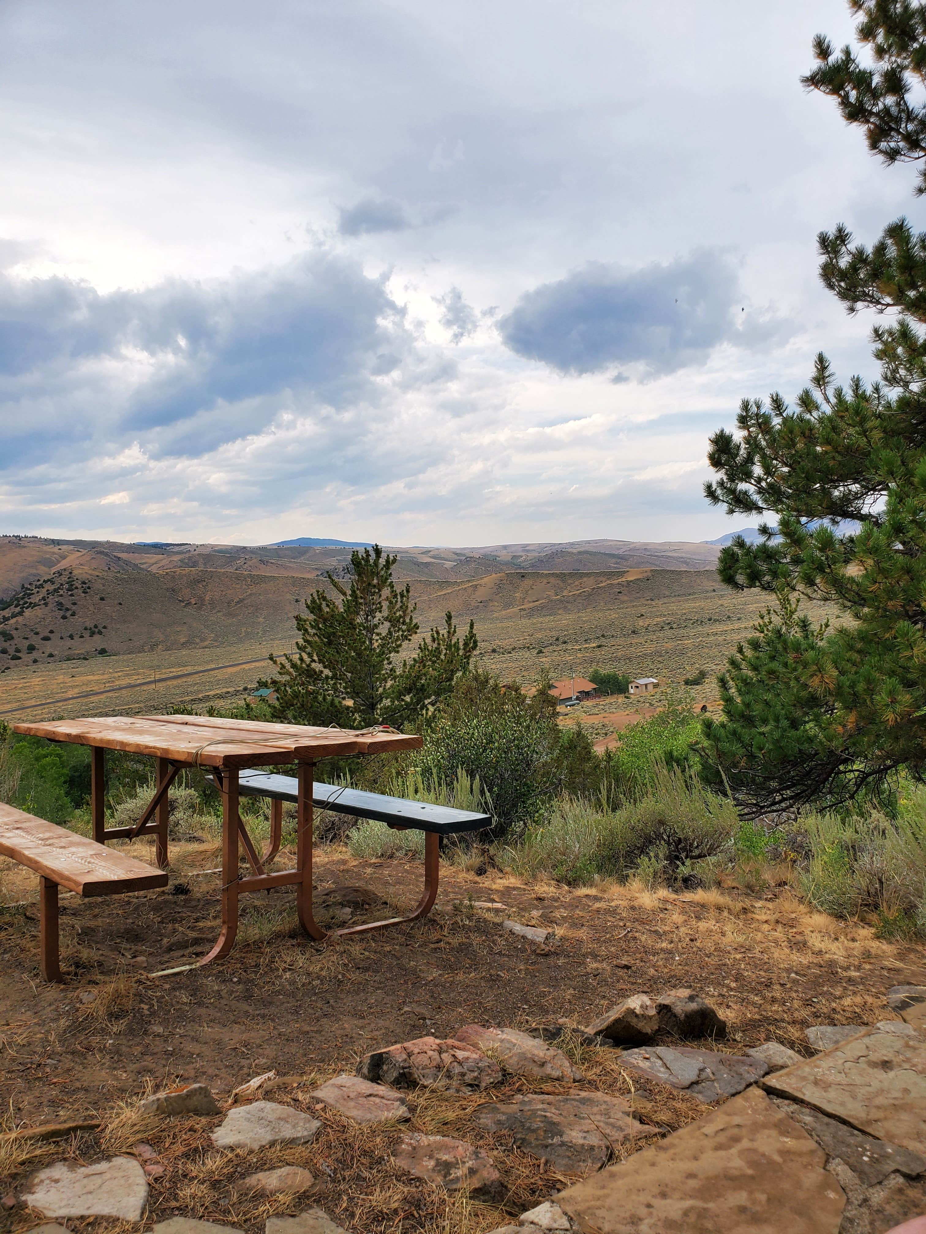 Camper submitted image from Little Cabin With a View - 3