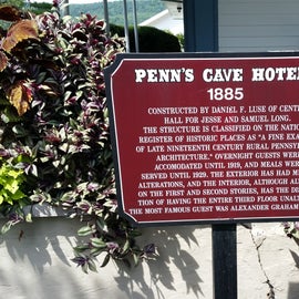 Penn's Cave hotel
