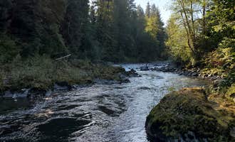 Camping near Upper Clearwater: South Fork Hoh Campground, Olympic National Park, Washington