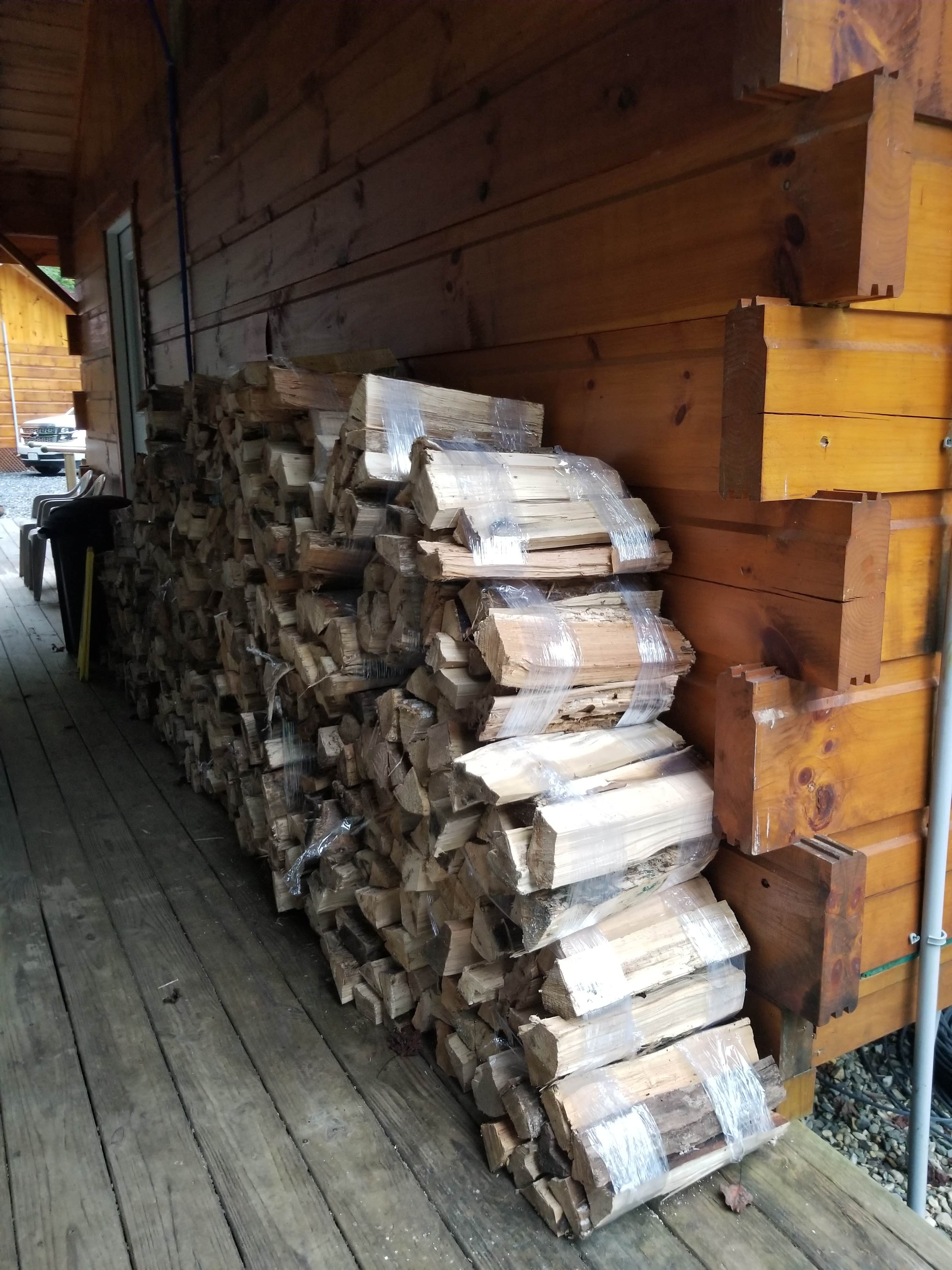 Camping near Cheoah Bald Campground: Nantahala Tiny Homes & RV Park, Almond, North Carolina