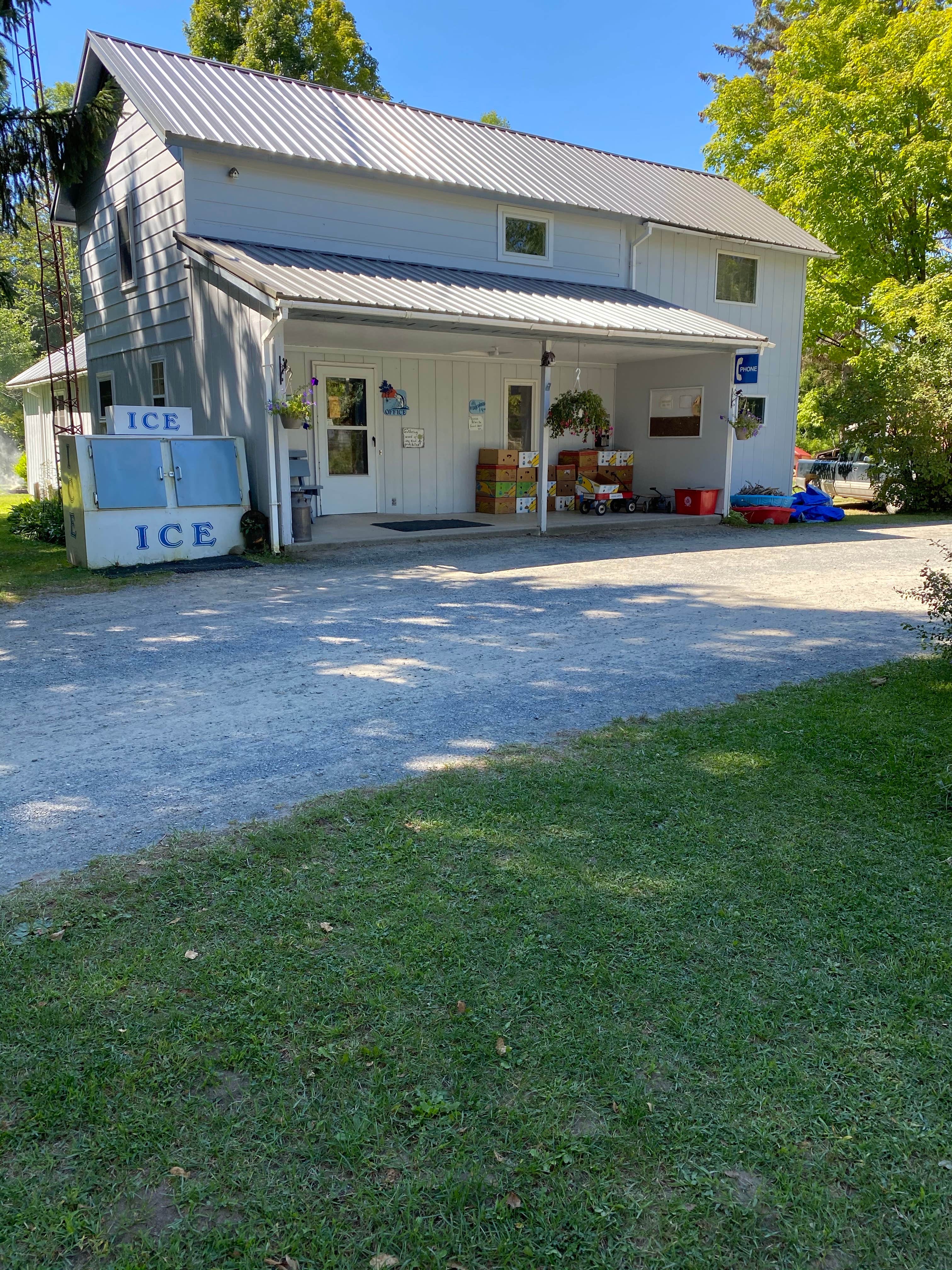Camper submitted image from Lakeview Campsite - 4