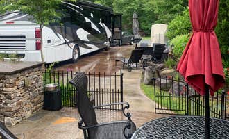 Camping near Blue Ridge Falls RV Resort: Blue Ridge Moutains Motorcoach Resort, Lake Toxaway, North Carolina