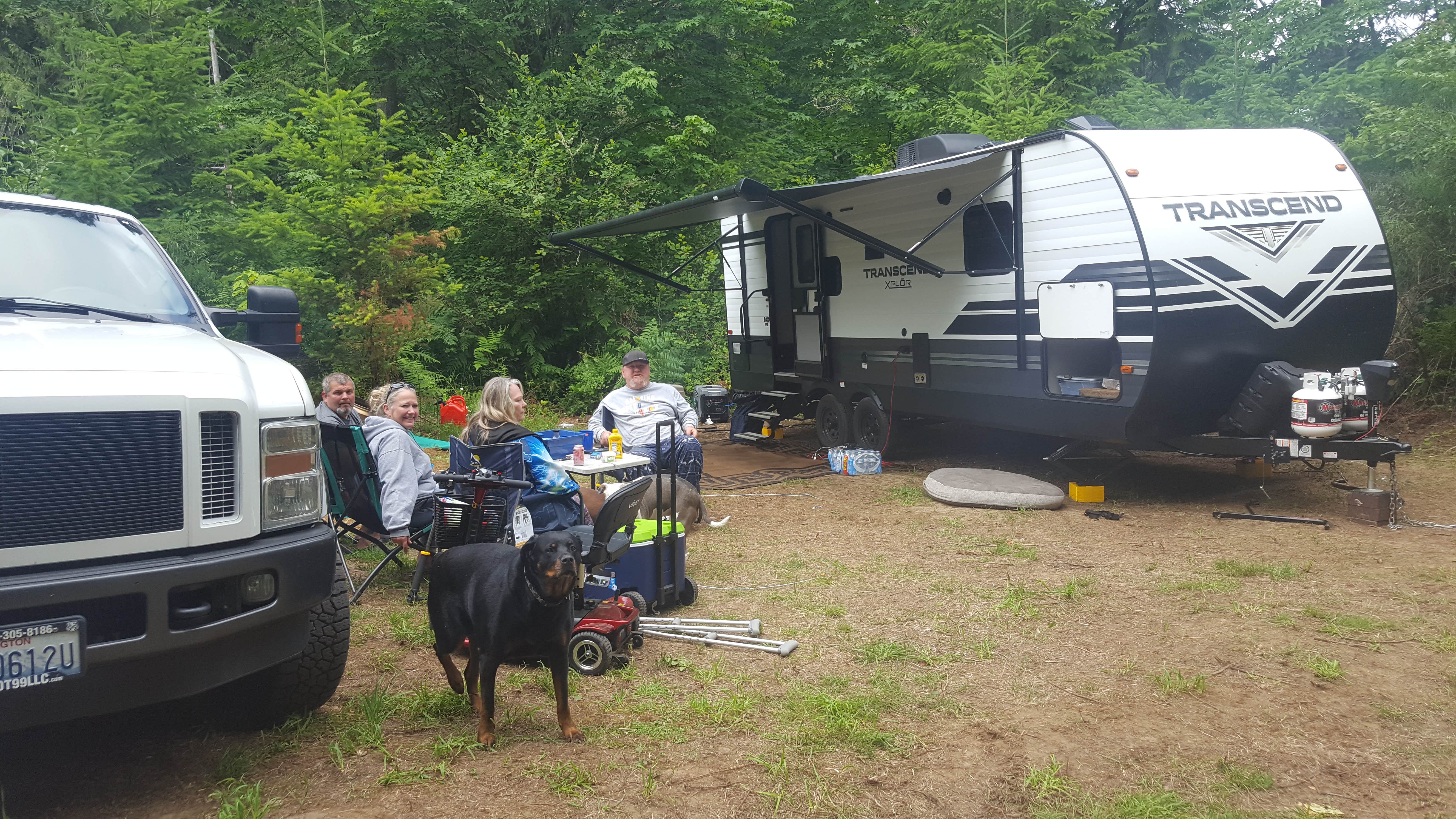 Craig K.'s photo of camping with pets at The Point near Longview, WA