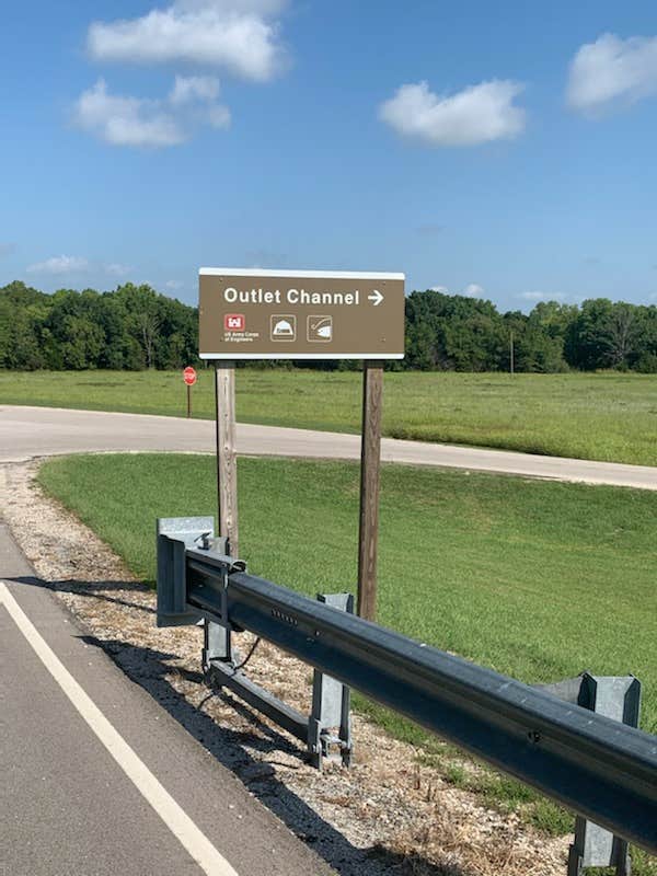 Camper-submitted photo at Outlet Channel near Elk City, KS