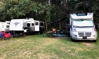 Camping near Mount Rushmore Under Canvas: Spokane Creek Resort, Keystone, South Dakota