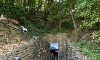 Camping near Dupont Reservation Conservation Area: Mark Twain Cave & Campground, Hannibal, Missouri