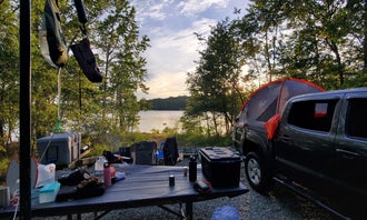 Camping near Occoneechee State Park: Longwood Campground at John H Kerr Reservoir, Clarksville, Virginia