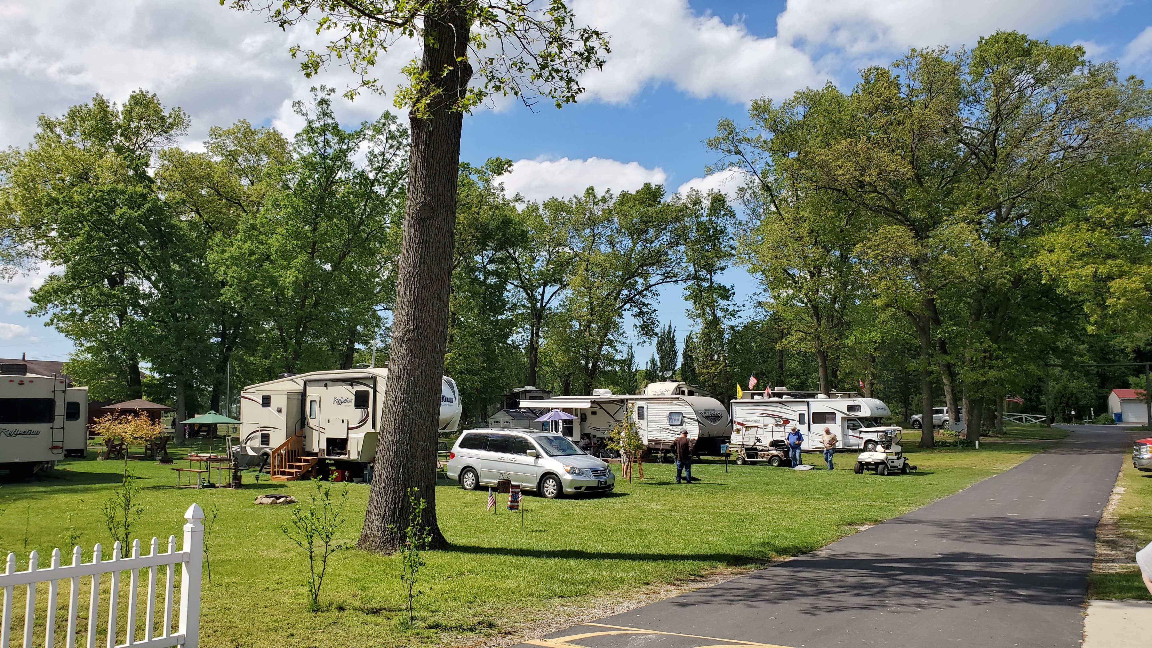 Camper submitted image from EZ Kamp - 5