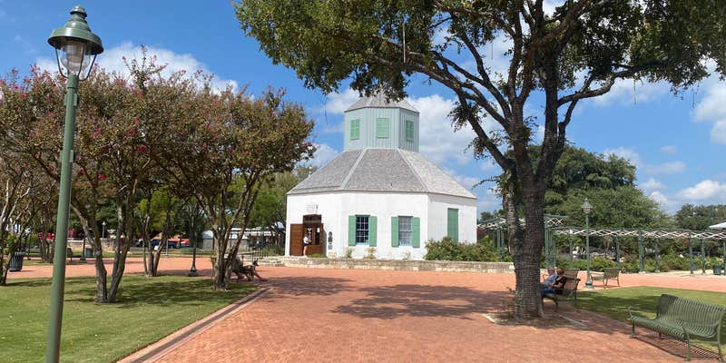 Camper submitted image from Heritage Oaks RV Park