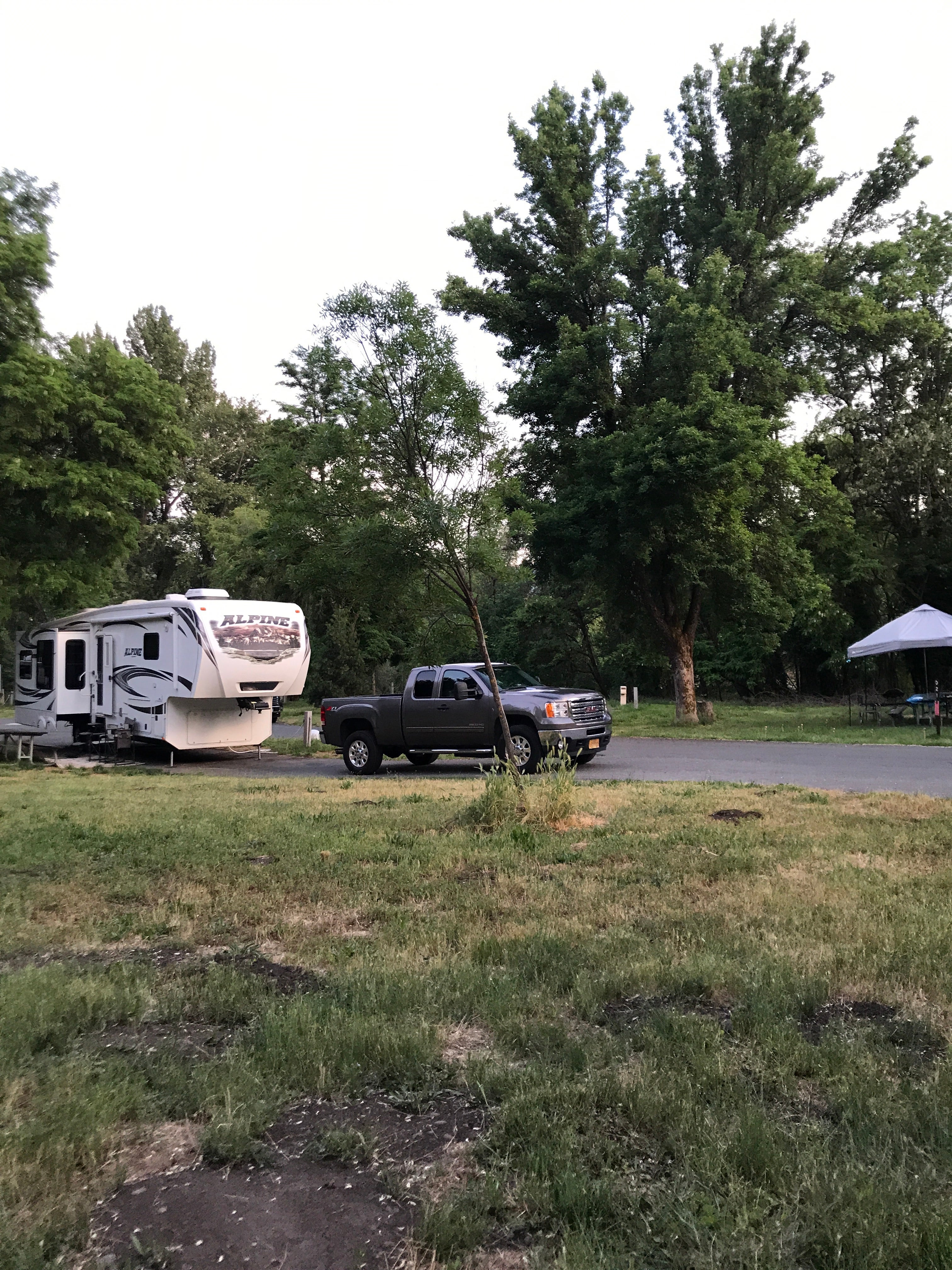 Camper submitted image from Valley of the Rogue State Park Campground - 4