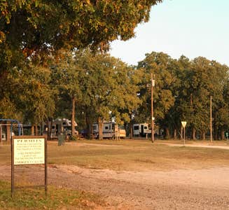 Camper-submitted photo from Pauls Valley City Lake Campground