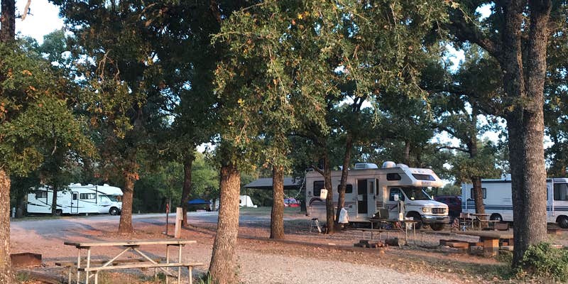 Camper submitted image from Pauls Valley City Lake Campground