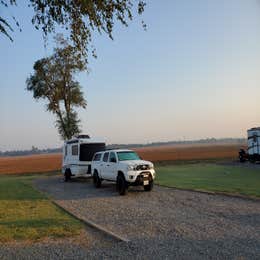 Territory Route 66 RV Park & Campgrounds 