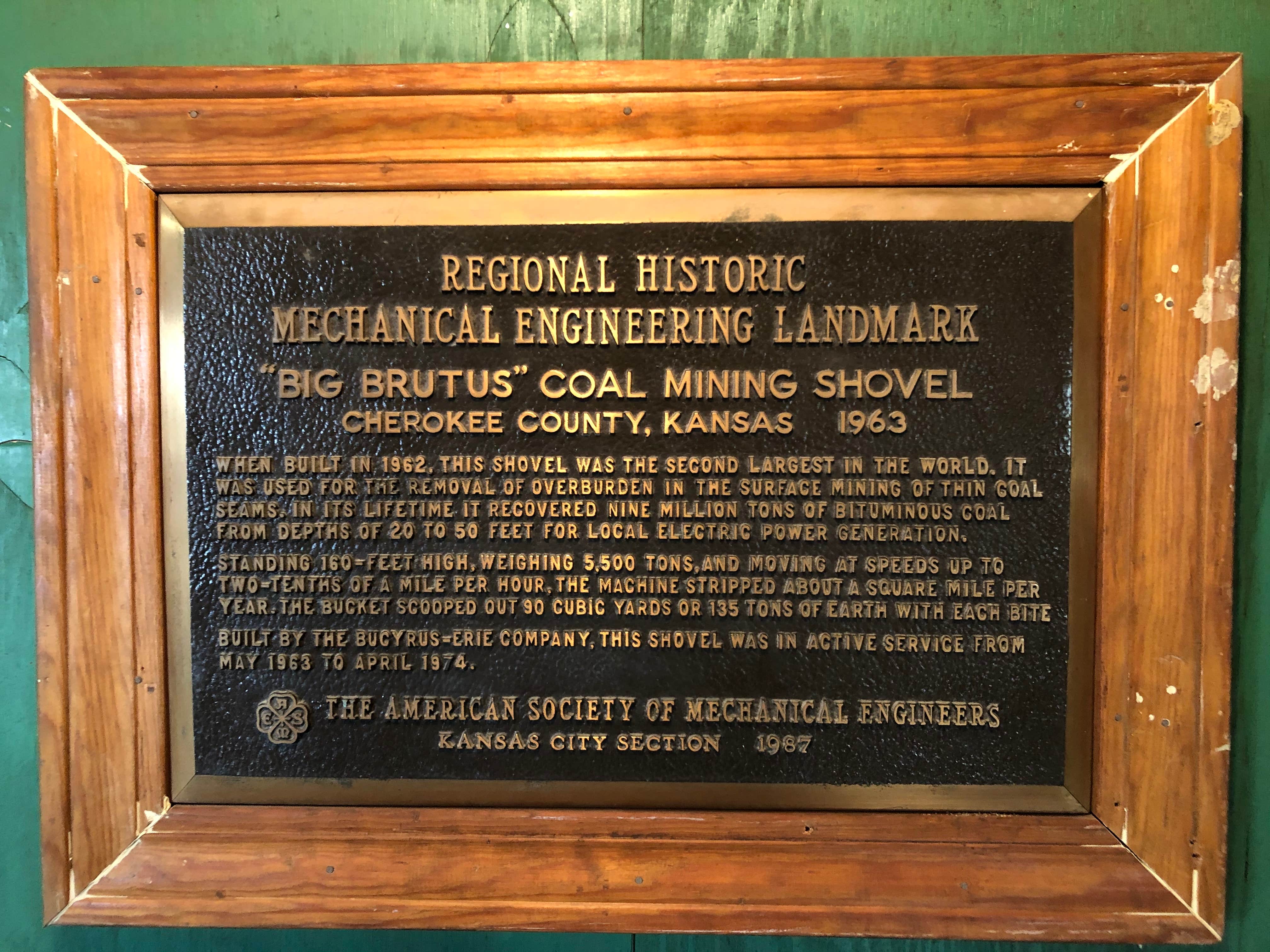 Camping near Kamp Siesta: Big Brutus Museum, Pittsburg, Kansas