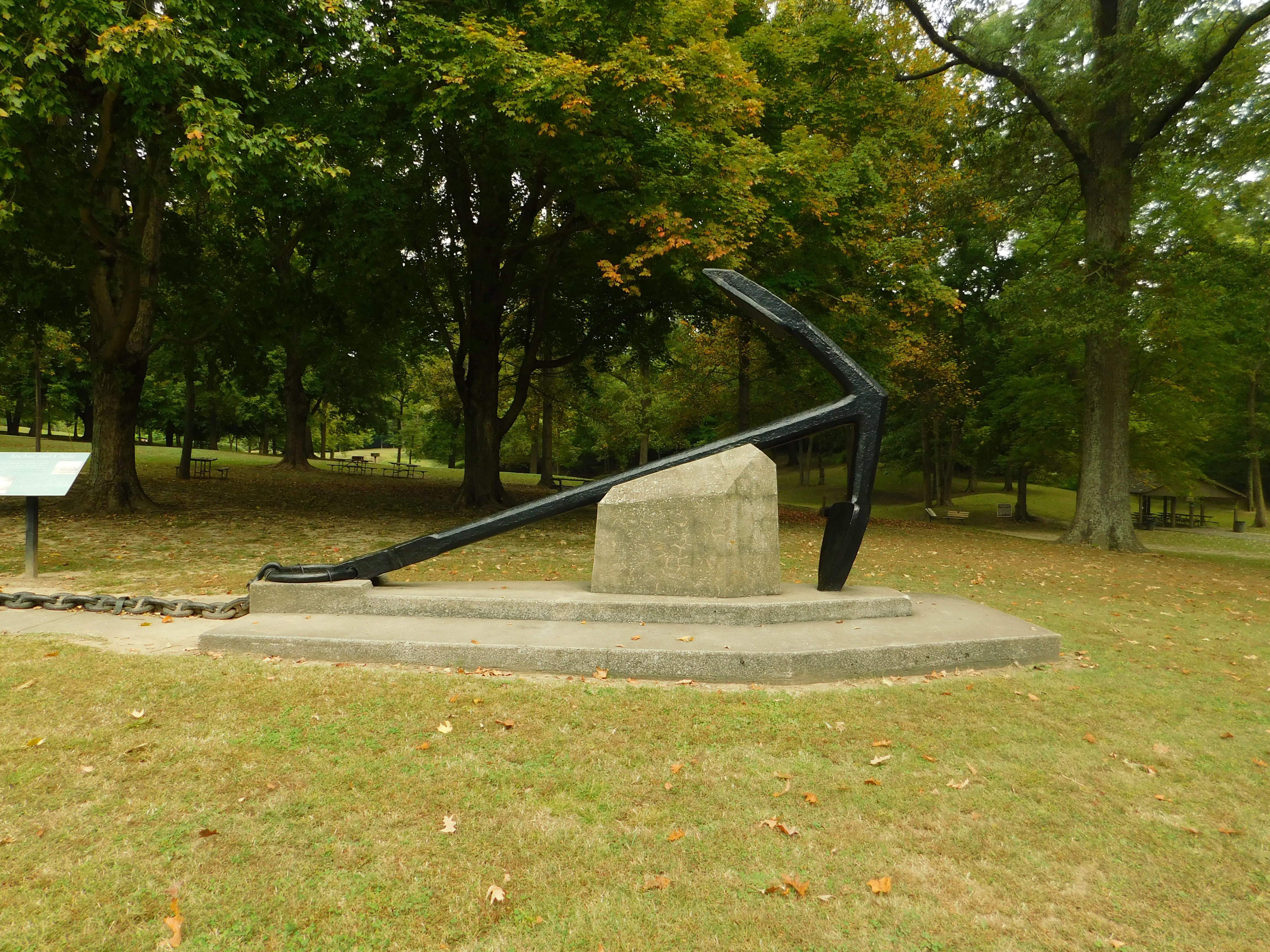 The anchor and chain that was across the Mississippi river.