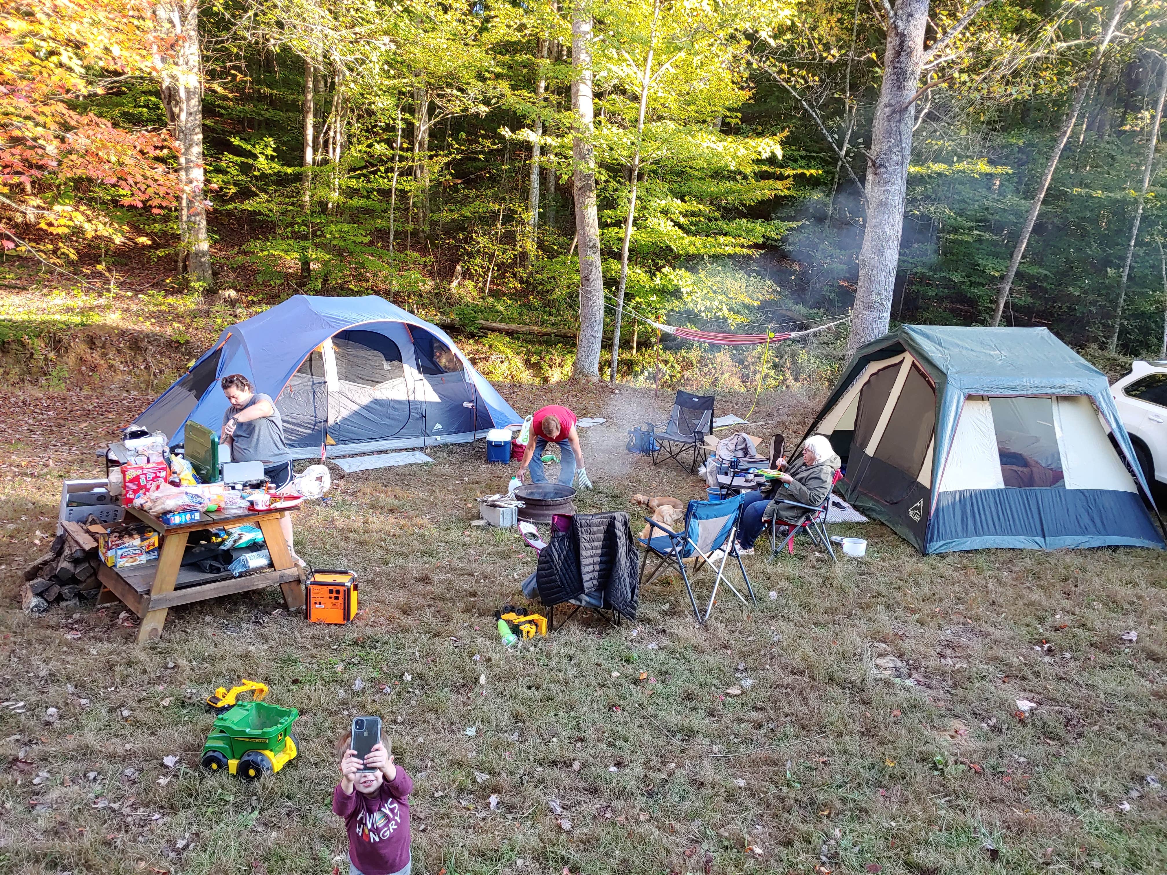 Camper submitted image from Lota. Rocks- Land of the Arches Campground - 4