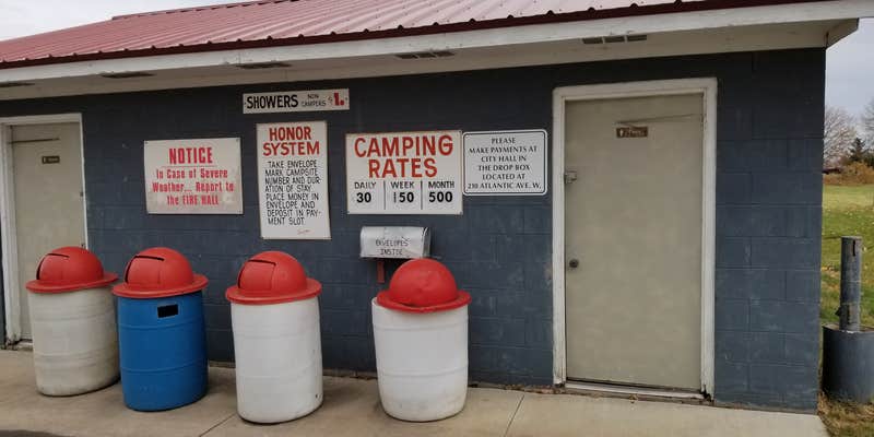 Camper submitted image from Grove City Campground