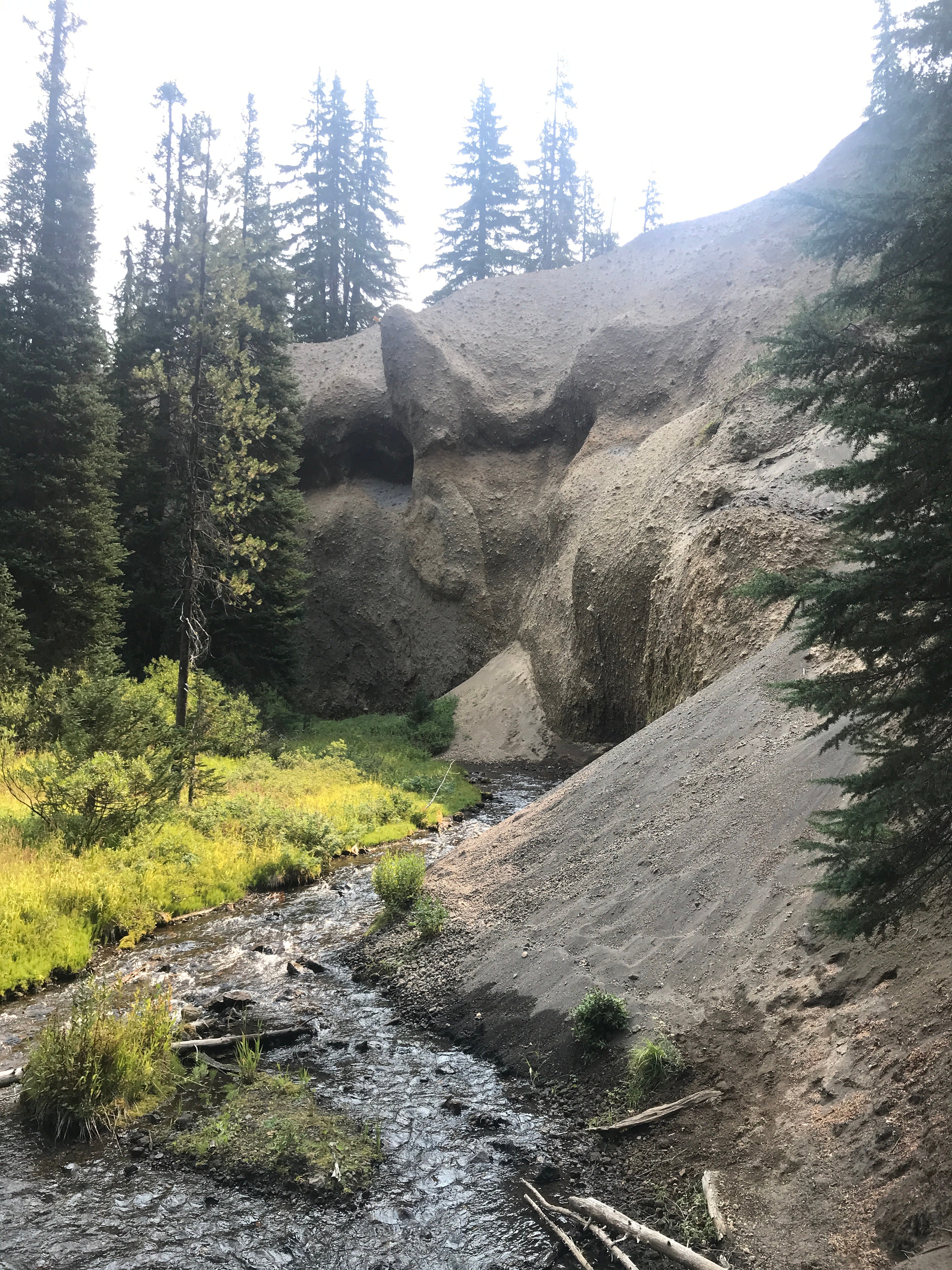 Annie Creek Canyon Trail - the bottom of the valley
