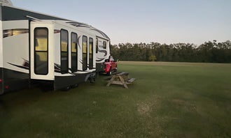 Camping near Eastbank: Beaver Lake Campground, Quincy, Florida