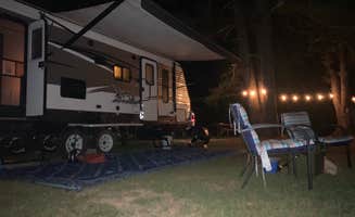 Elizabeth P.'s photo at Little Mountain Marina Resort near Laceys Spring, AL