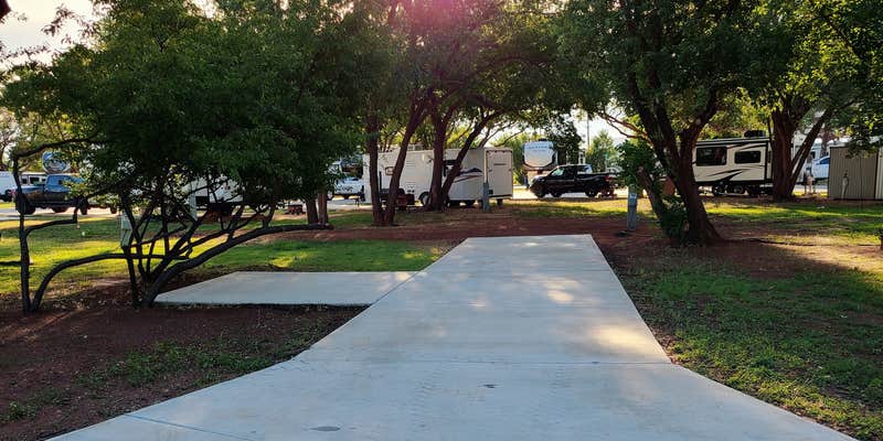 Camper submitted image from The Retreat RV and Camping Resort