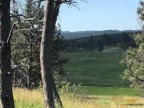 Camping near Oacoma Flatts: Iron Nation, Chamberlain, South Dakota