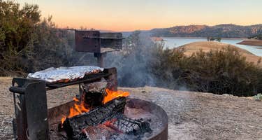 Manzanita Campground - Tuttletown Rec Area - New Melones Lake