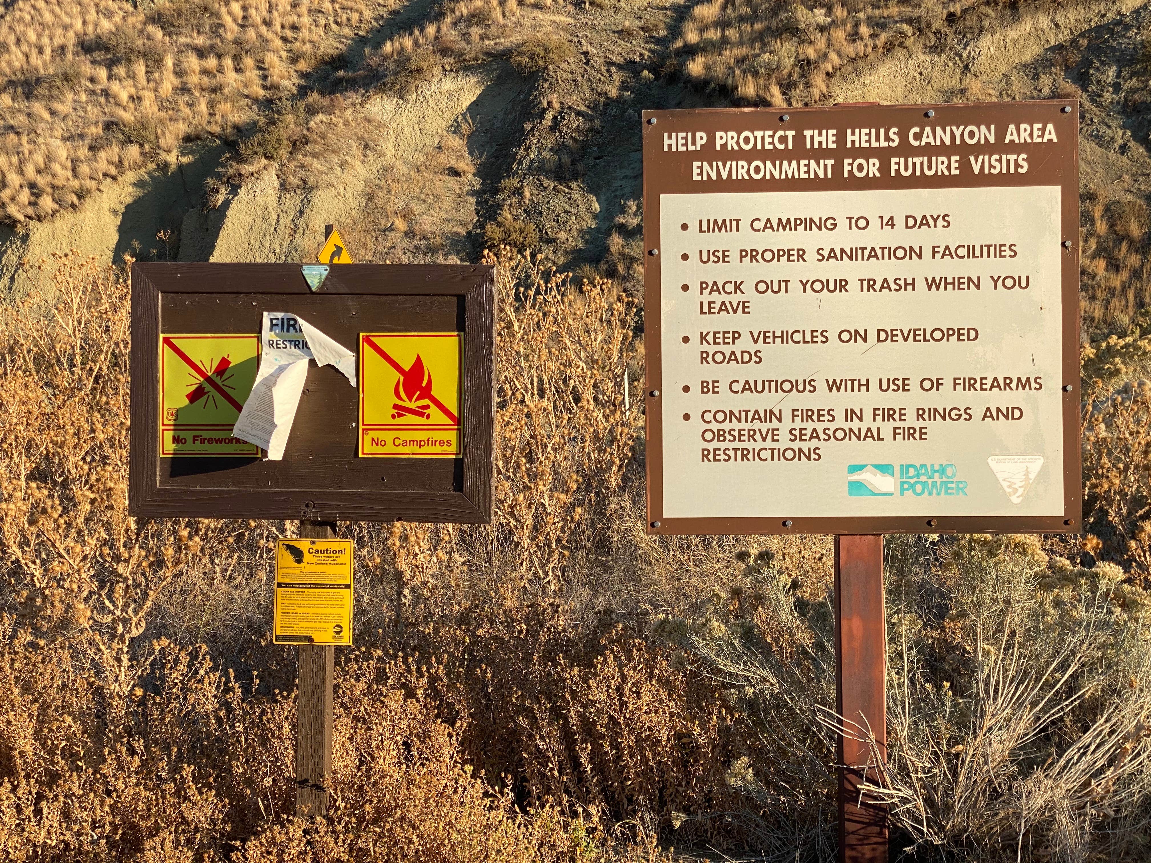 Signs & Maps