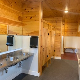 AMC Medawisla Lodge and Cabins