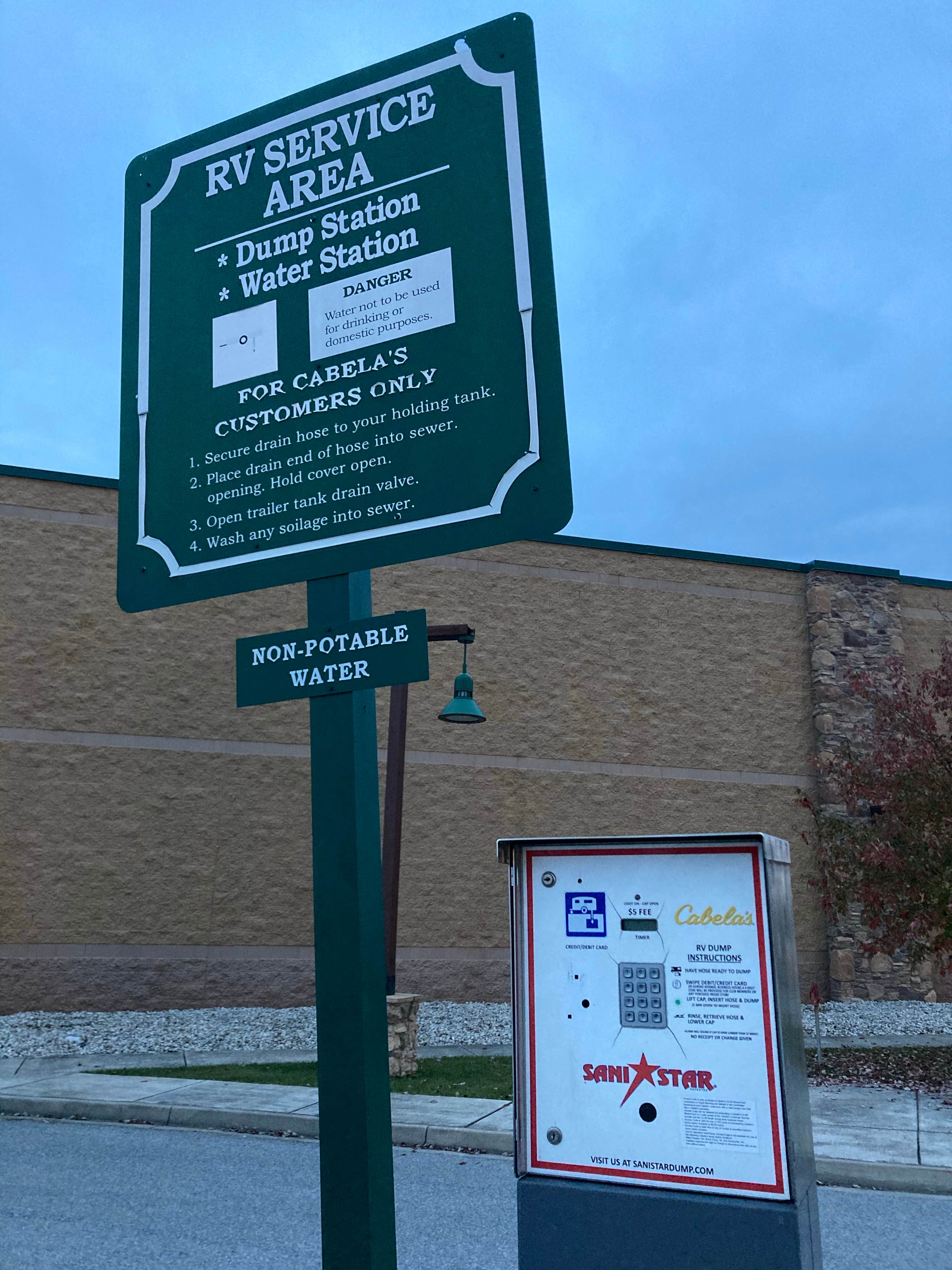 Cabela’s - Parking Lot