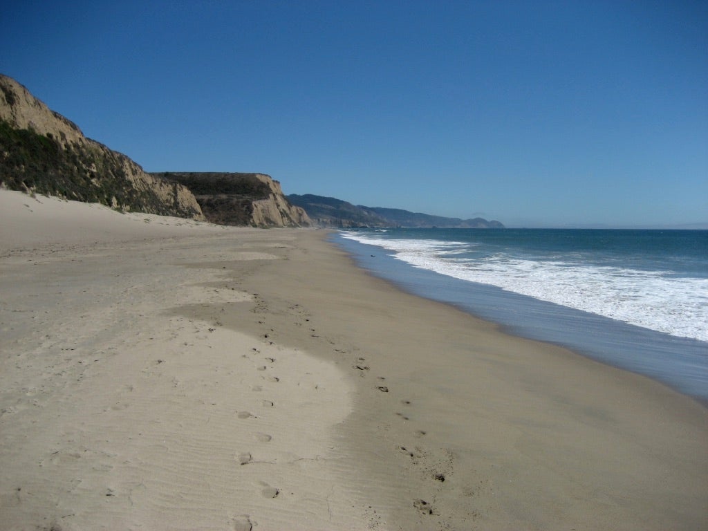 Walk from Wildcat Camp to Alamere Falls
