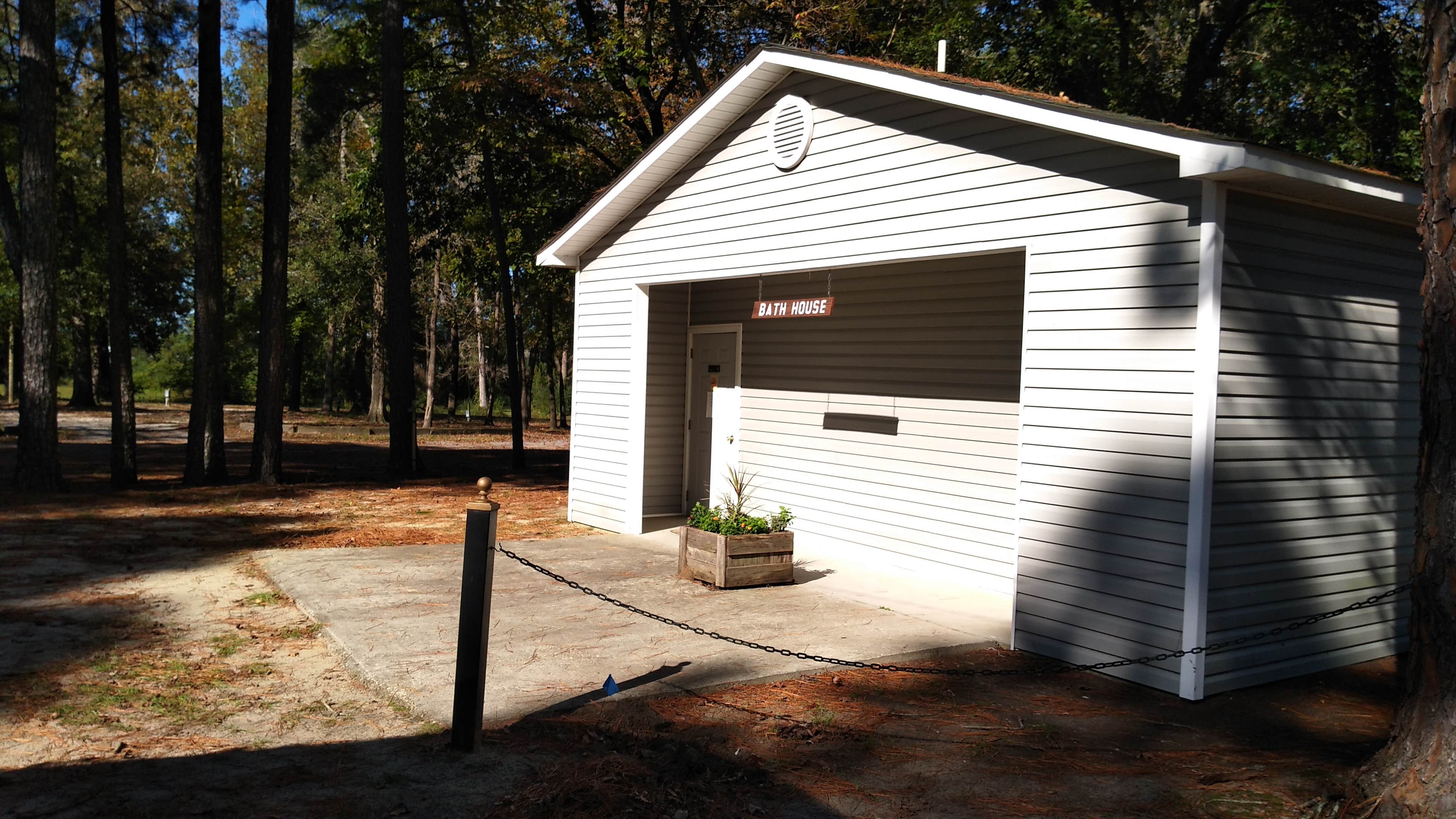 Camping near Little Pee Dee State Park Campground: Bass Lake Campground, Dillon, South Carolina