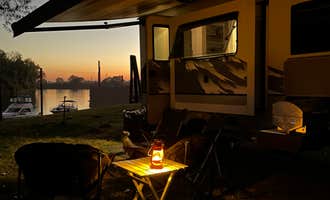 Camping near Laguna Del Sol Clothing Optional: Sherwood Harbor Marina & RV Park, West Sacramento Vmf, California