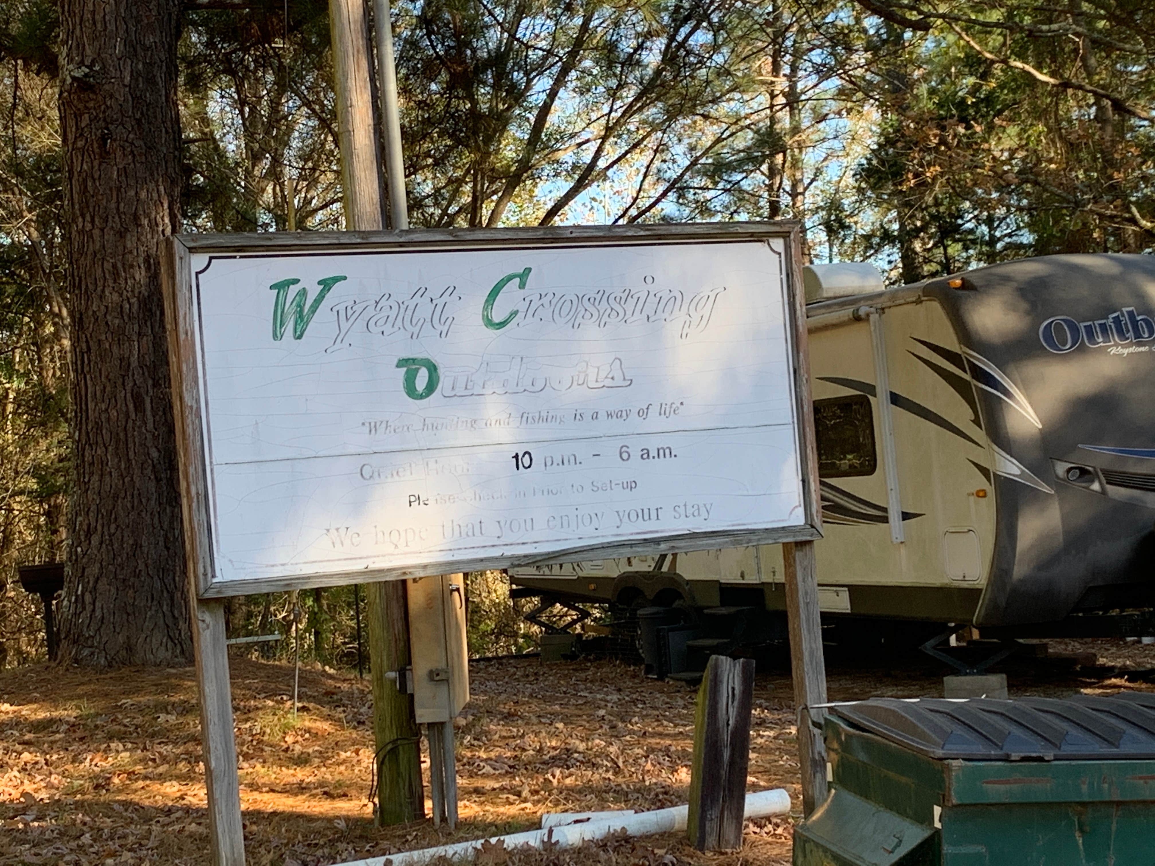 Camping near Cox Lake: Wyatt Crossing Concessionaire, Waterford, Mississippi