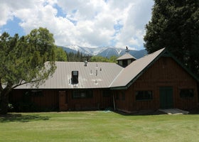 Seven Oaks Lodge