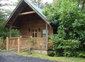 Spacious Skies Bear Den