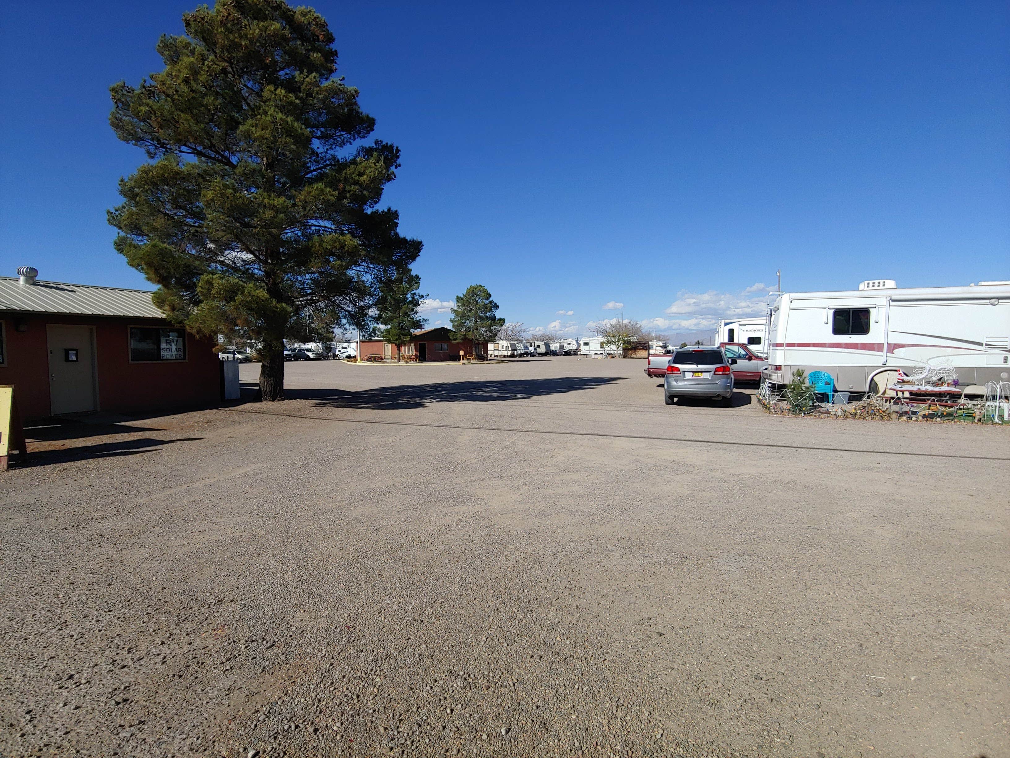 Camper submitted image from Sunrise RV Park - 4