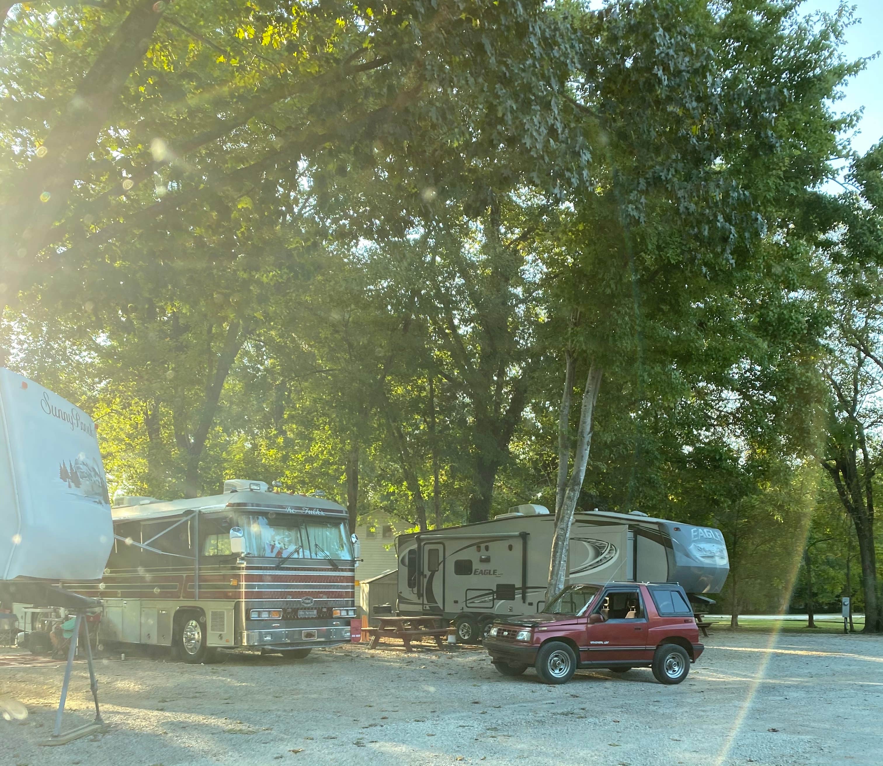 Camper submitted image from Copper Johns Resort - 3