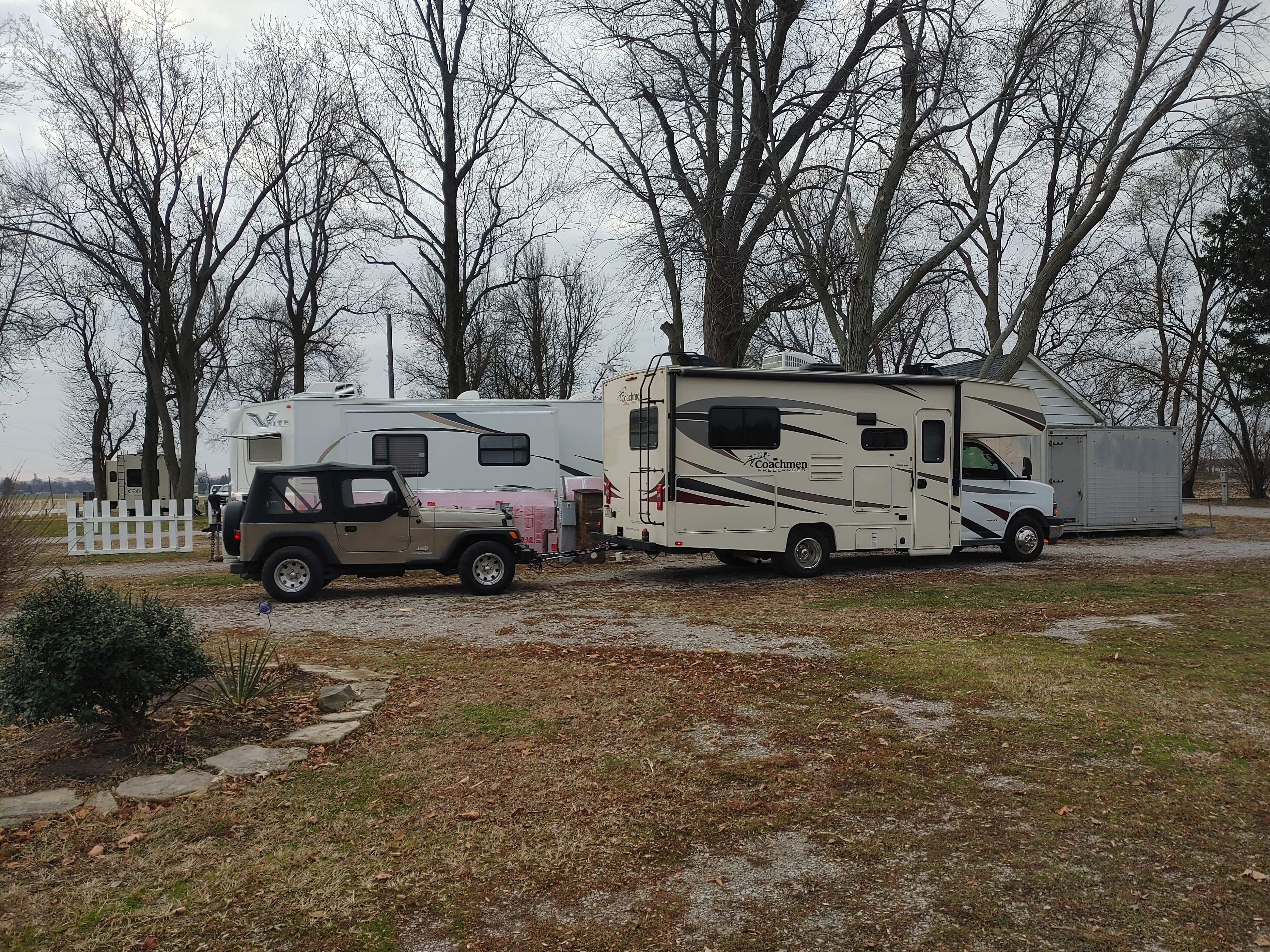 Camping near WalCamp Family Campground: Camp A While, Lincoln, Illinois
