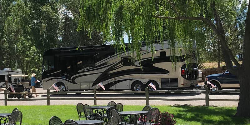 Camper submitted image from Riverbend RV Park & Cabins