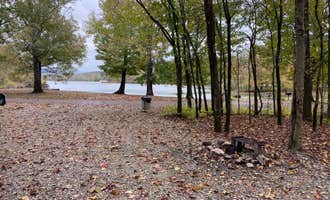 Camping near Pin Oak Campground — Natchez Trace State Park: Spring Creek Primitive Campground — Mousetail Landing State Park, Parsons, Tennessee