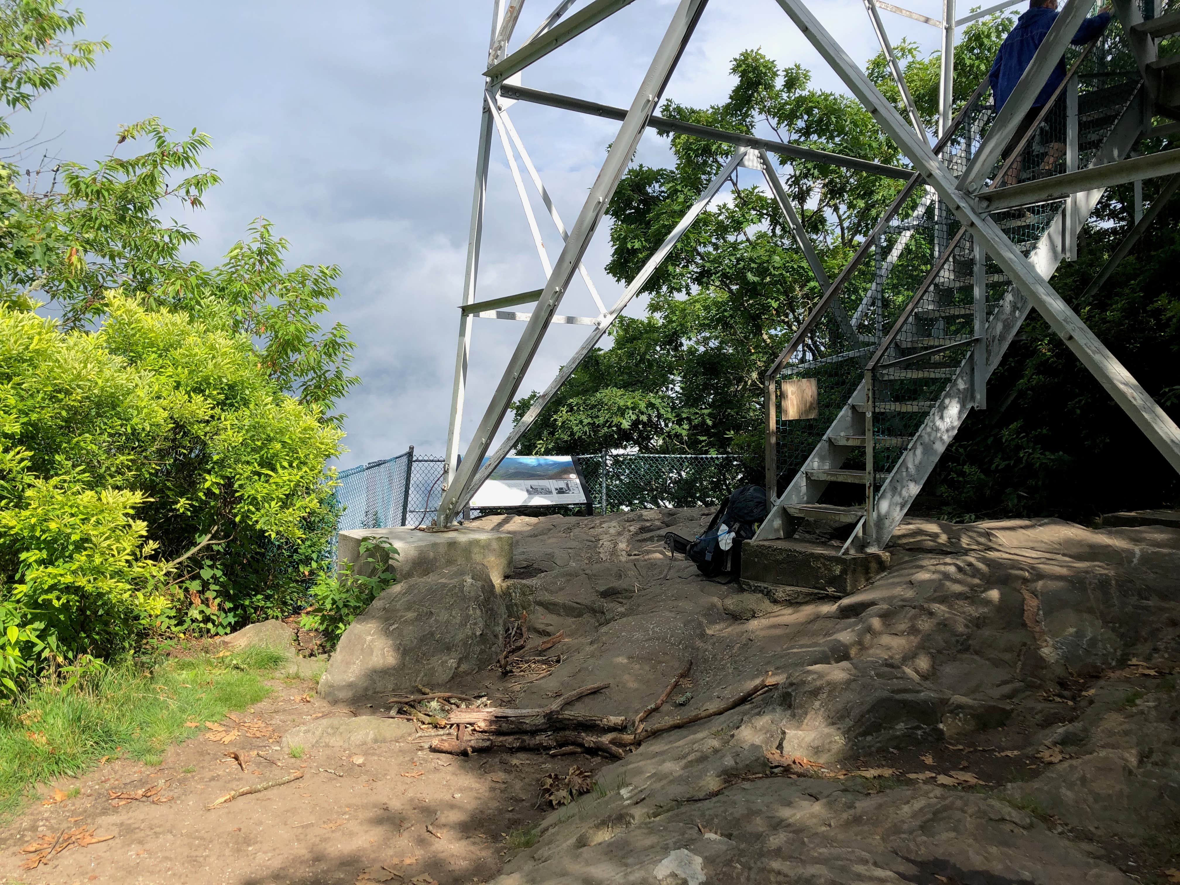 Camper submitted image from Albert Mountain Firetower Dispersed Campsite - 5