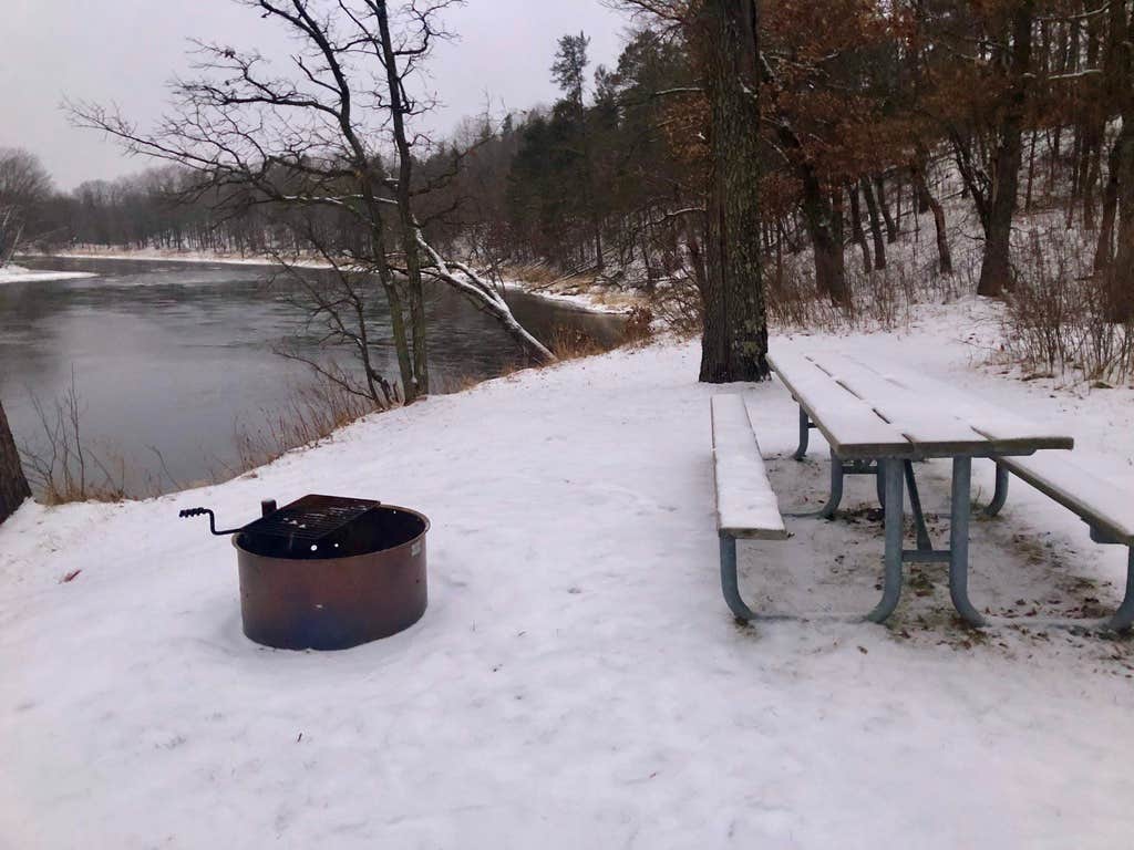 Camper submitted image from Overlook Park Canoe Campsite - 5