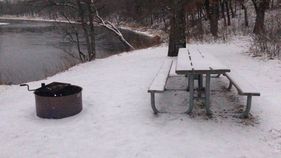 Camping near Sullivans Resort and Campground: Overlook Park Canoe Campsite, Baxter, Minnesota