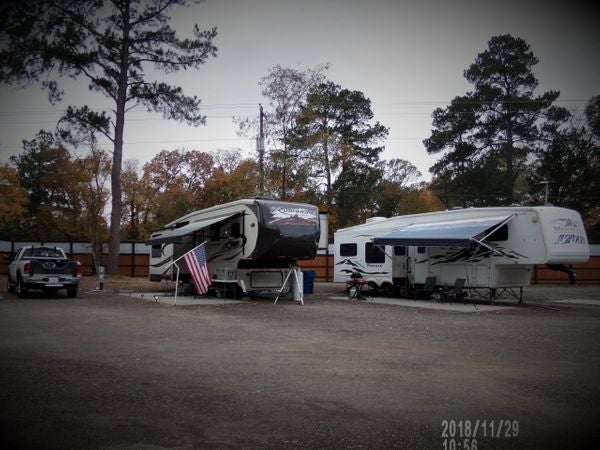 Camper submitted image from 7 Bridges Luxury RV Resort - 1
