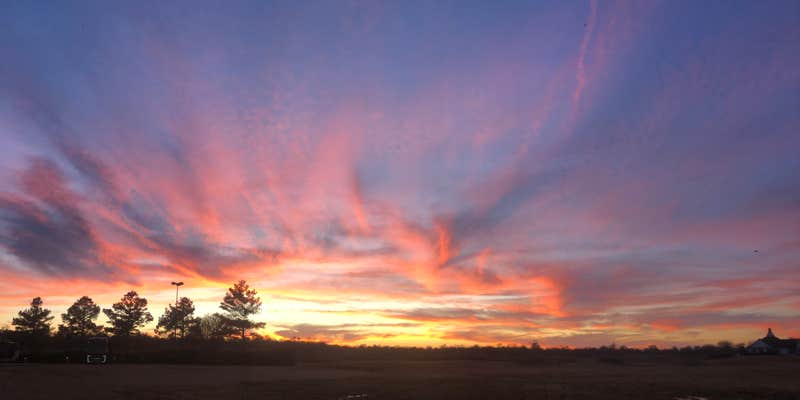 Camper submitted image from Hollywood Casino RV Park - Tunica