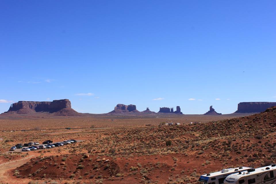 from the balcony of the gift store at monument valley park