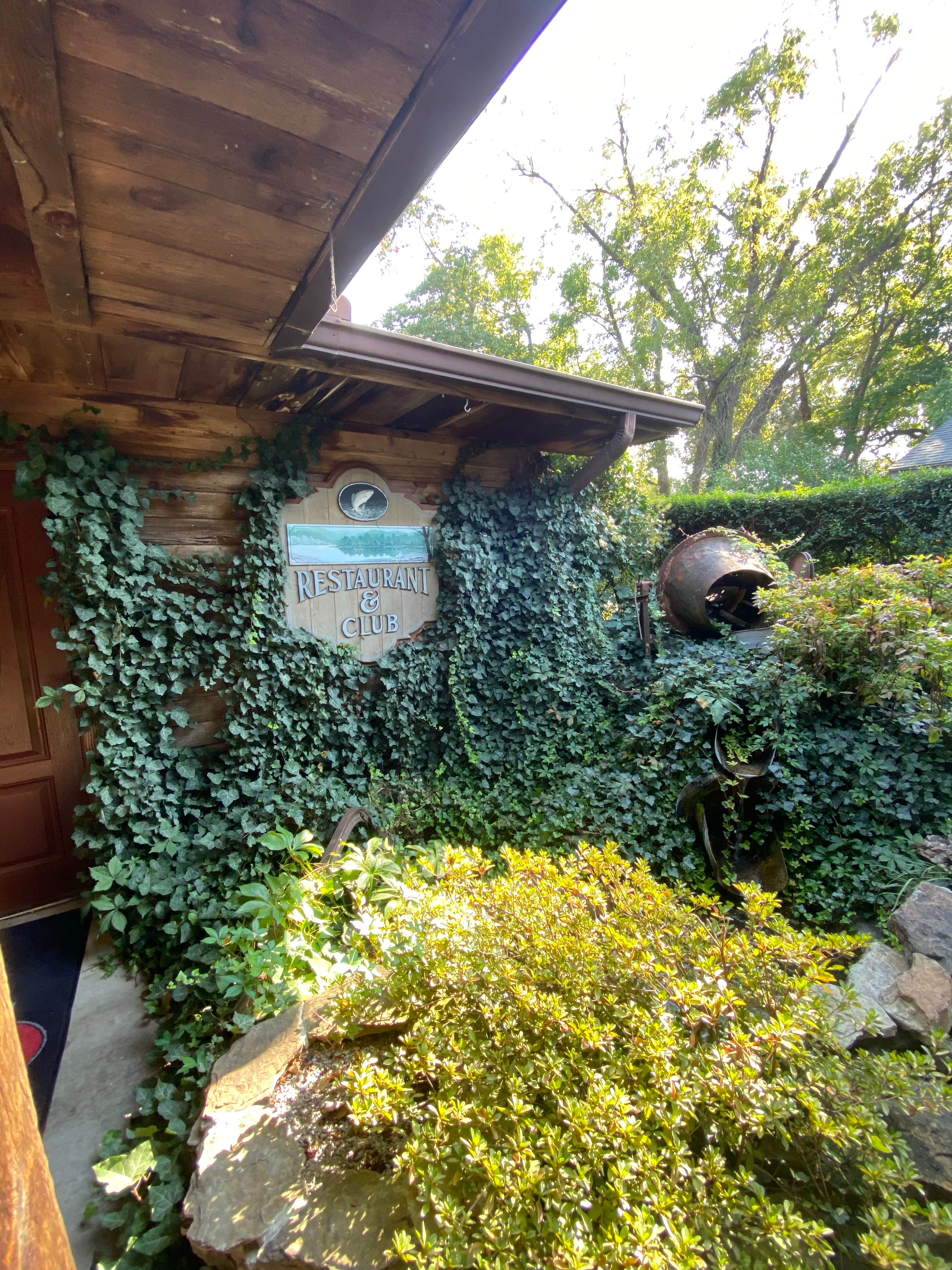 Gaston's White River Resort Cabins