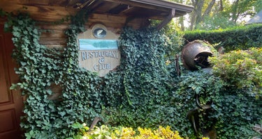 Gaston's White River Resort Cabins